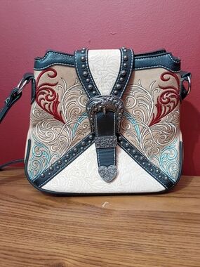 P&G Western Shoulder Bag